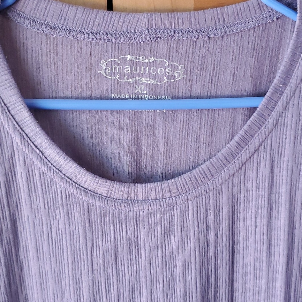 ๐ Purple top ๐ - Picture 3 of 3